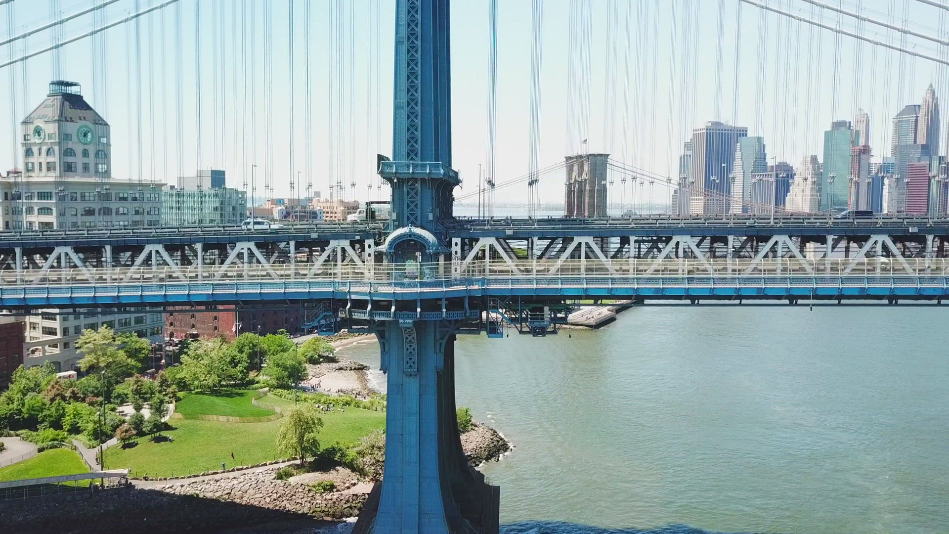 Dolly Close Up of the Manhattan Bridge