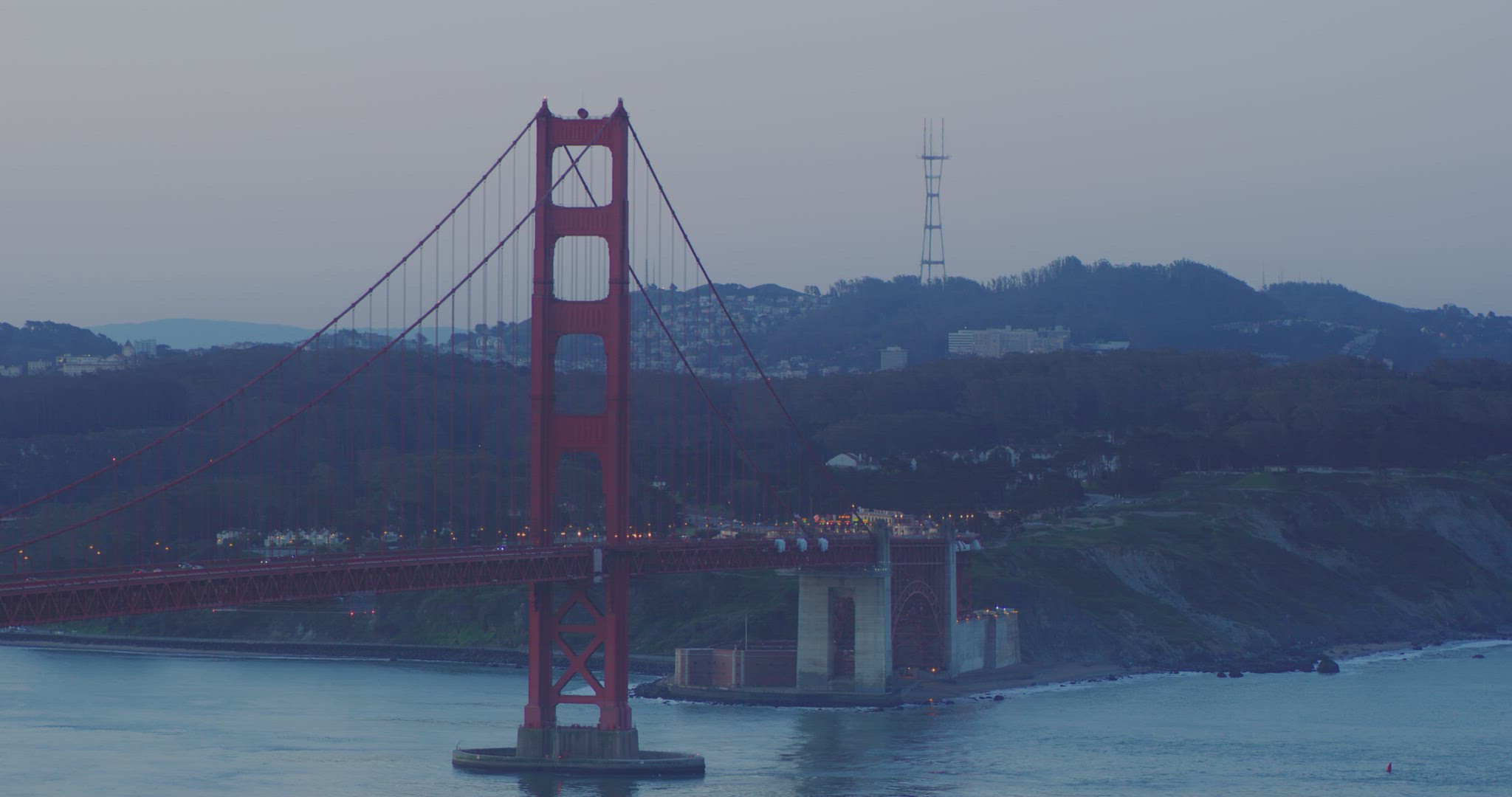 Golden Gate Bridge at dawn 