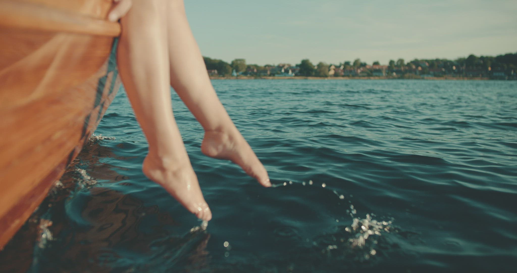 sailing boat feed water slowmotion ocean 4k