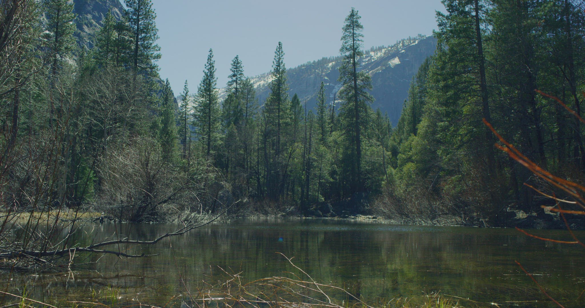 Static shot of Mirror Lake in Yosemite