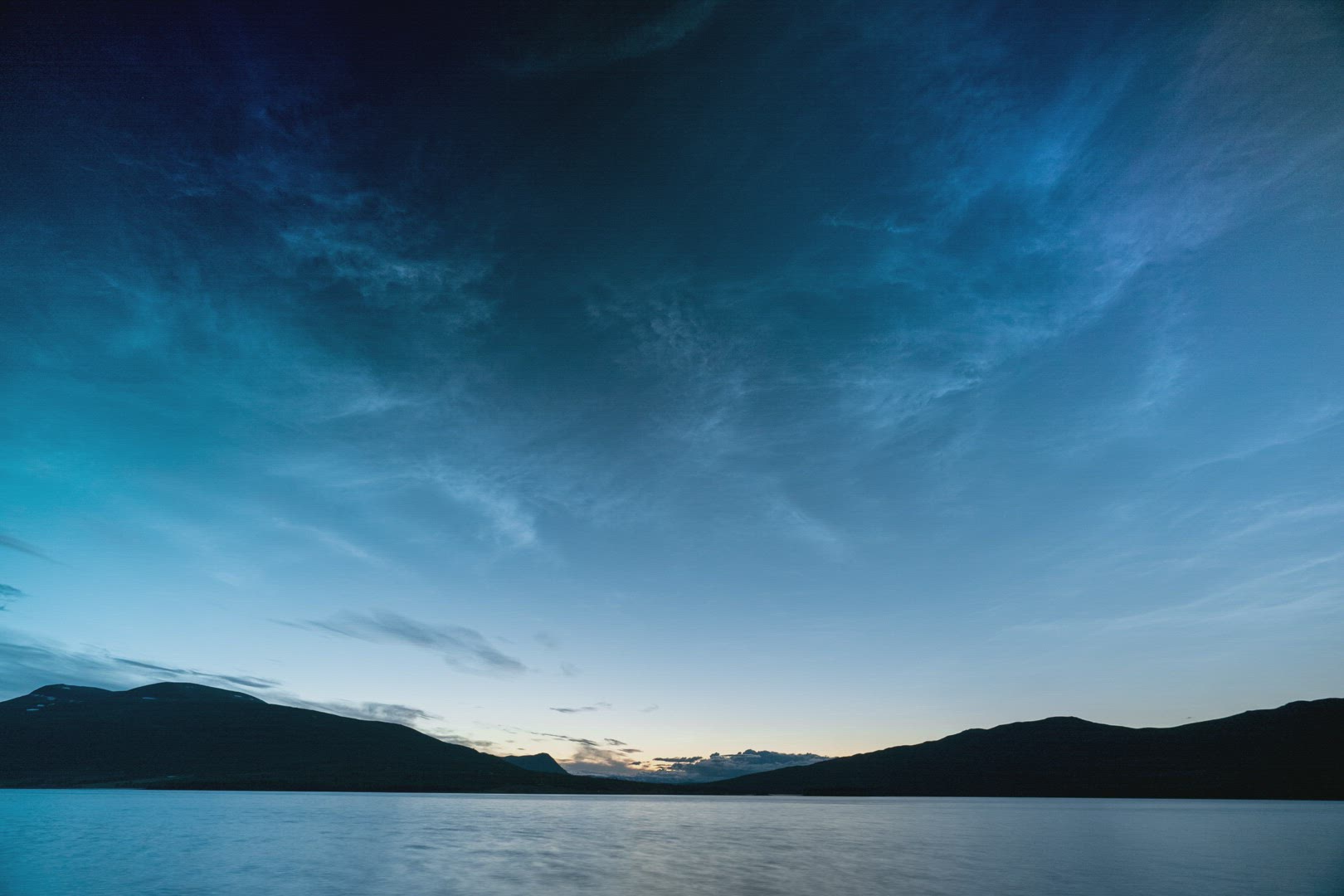 Timelapse of Noctilucent Clouds (NLC clouds) at night time 4k Prores
