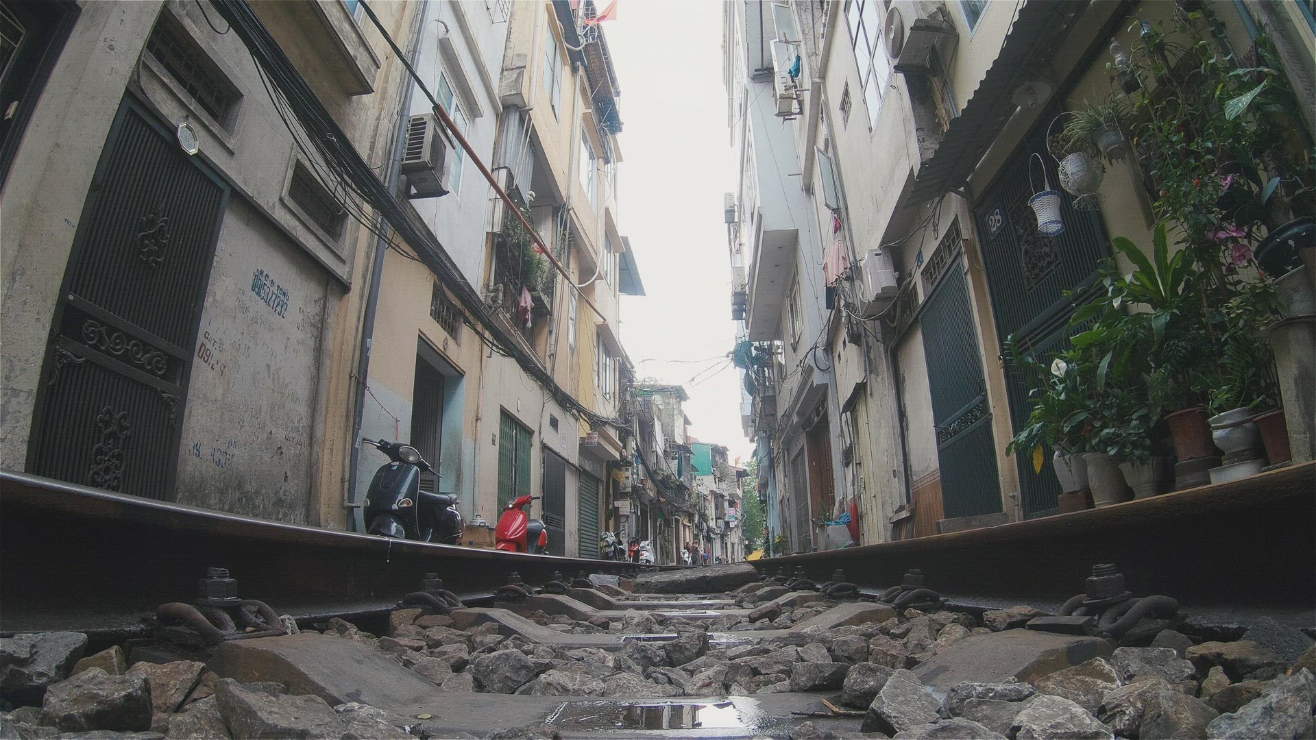 Hanoi, Vietnam, Real-time video - Super wide angle view under the train