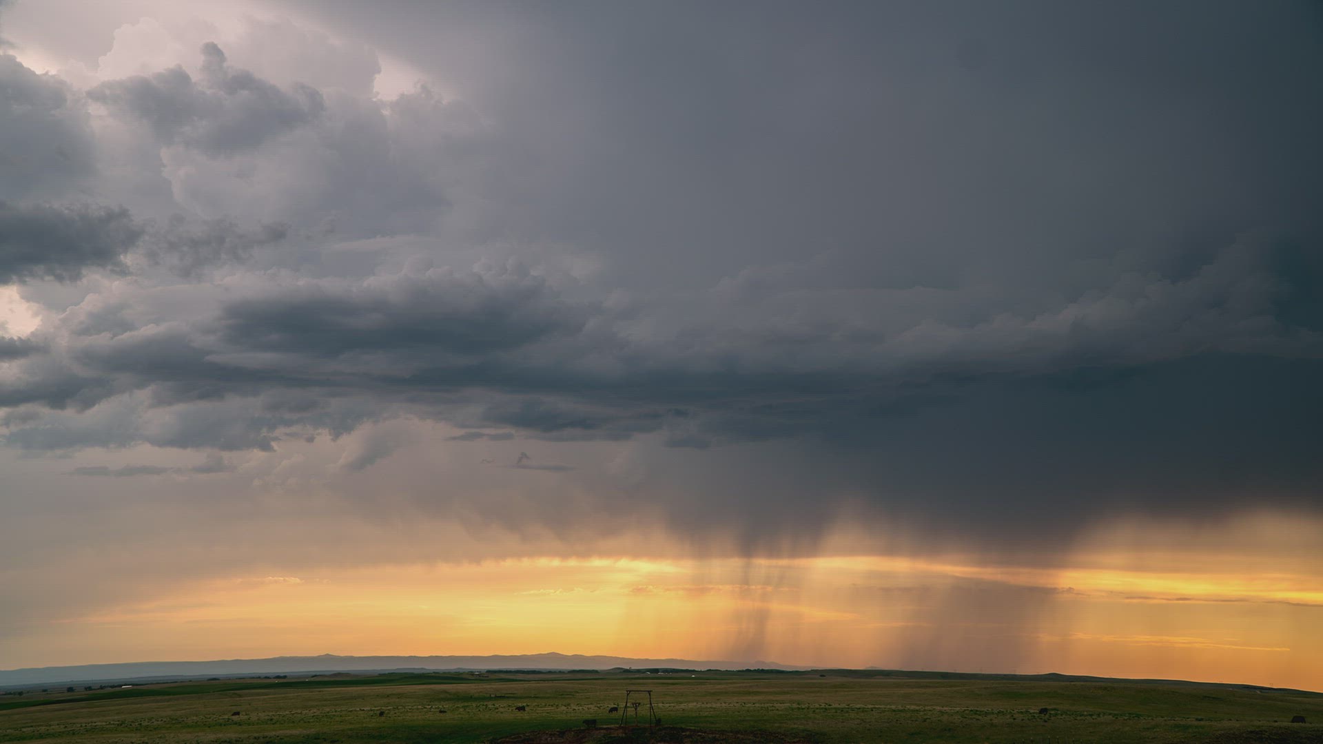 Timelapse of rain falling from storm cell over the plains in South Dakota