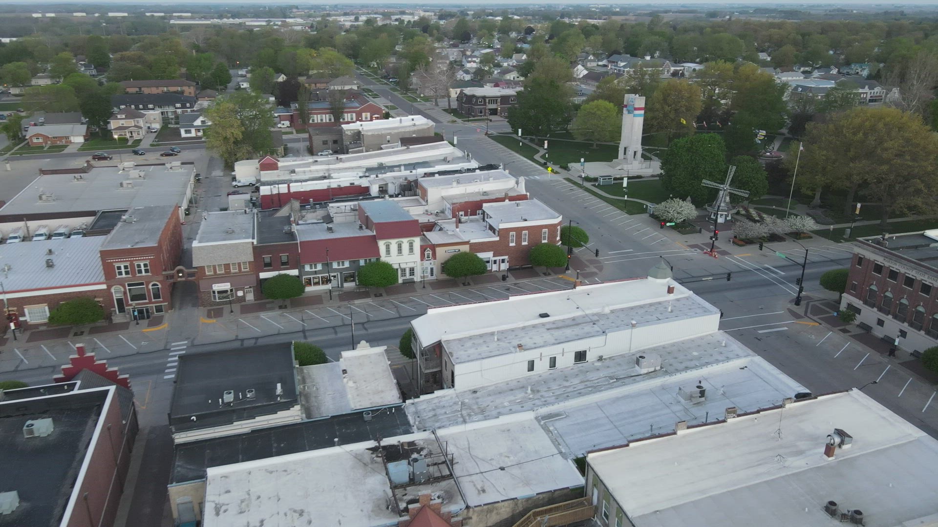 Drone video of Dutch community Pella, Iowa