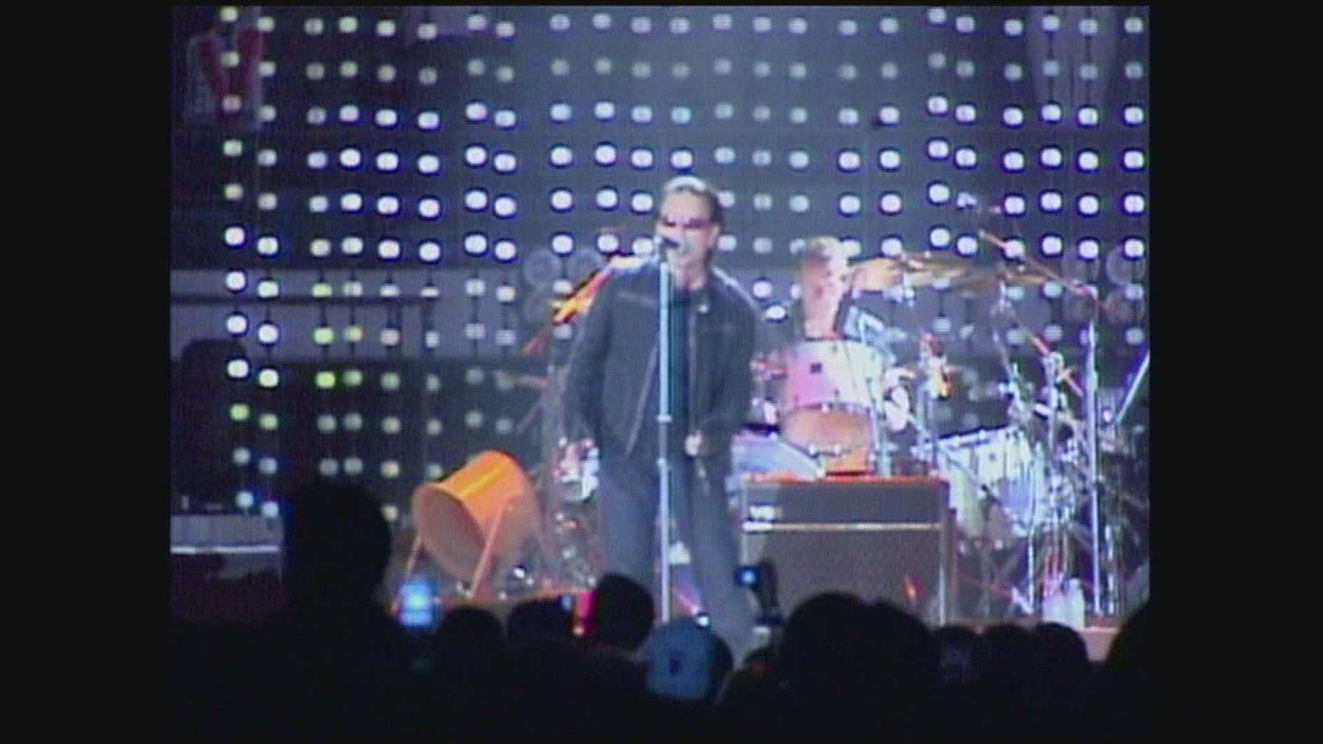 U2 2001