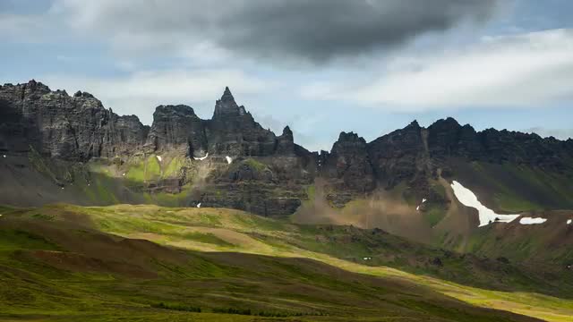 Iceland Spiky Mountain 1080