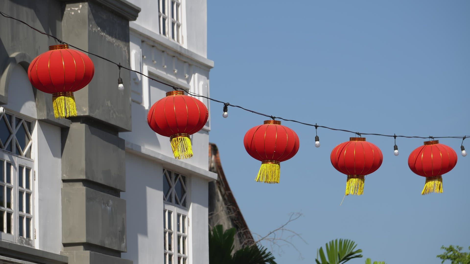 Row of red lantern wavy