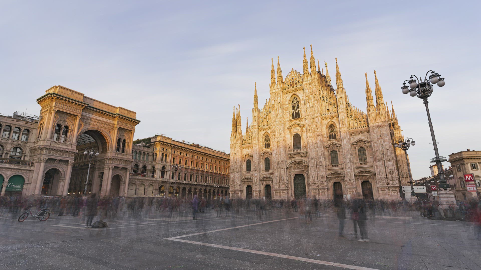 Milan, Italy, Timelapse - The Piazza Duomo in Milan from day to night