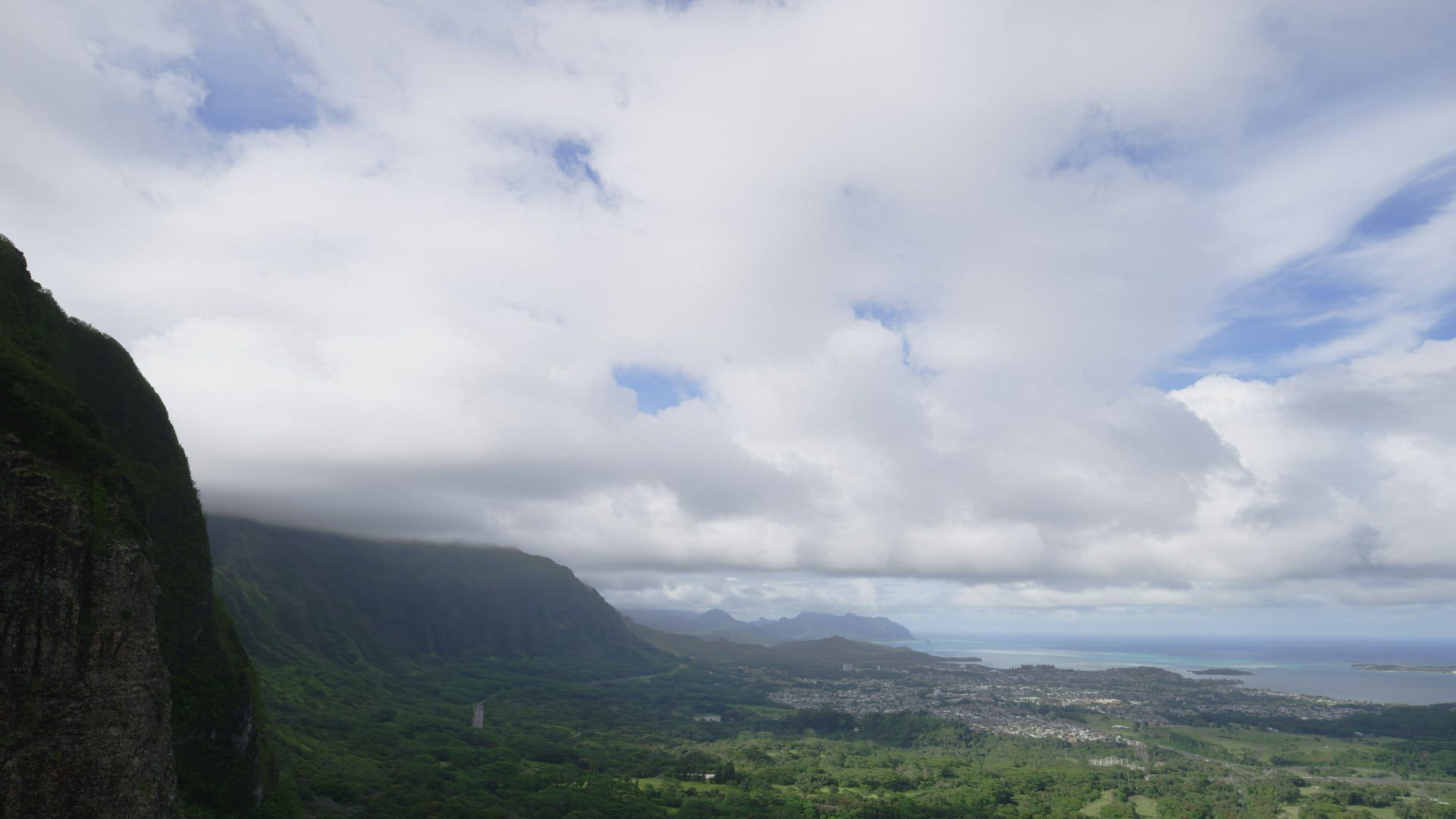 Nuuanu Pali Lookout Time lapse  8k
