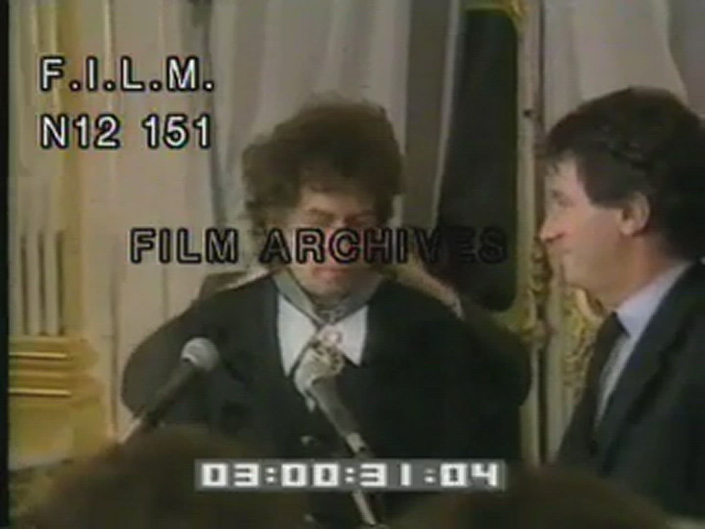 BOB DYLAN