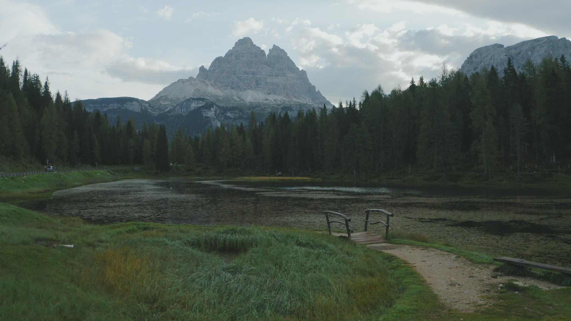 Evening at Lake Antorno and Three Peaks of Lavaredo - Lago Di Antorno and Tre Cime di Lavaredo in ba
