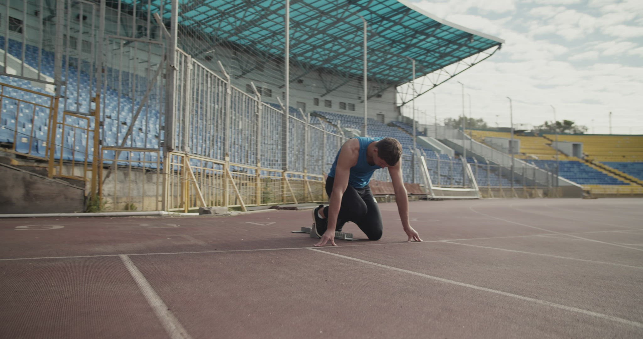Determined sportsman ready to run