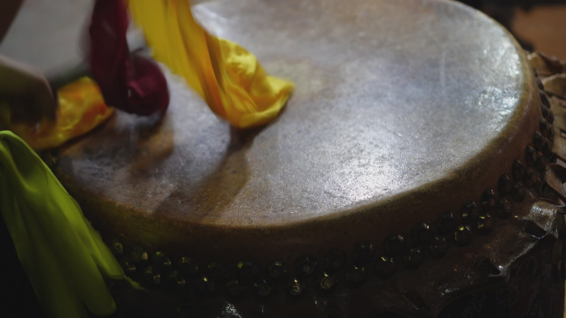 Close up the hand hit the drum
