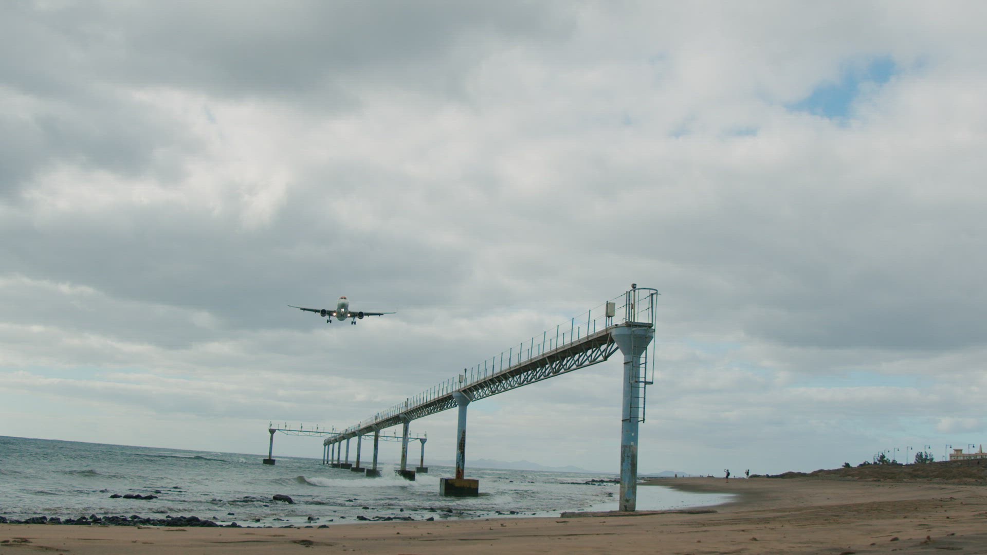 The plane is landing