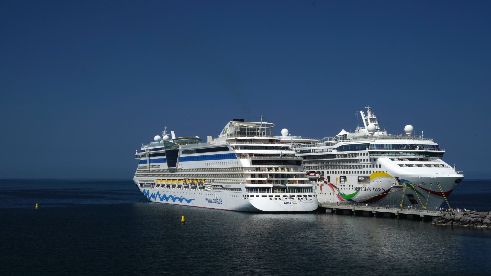 cruise ships in Visby harbour - Aida - Norwegian Dawn