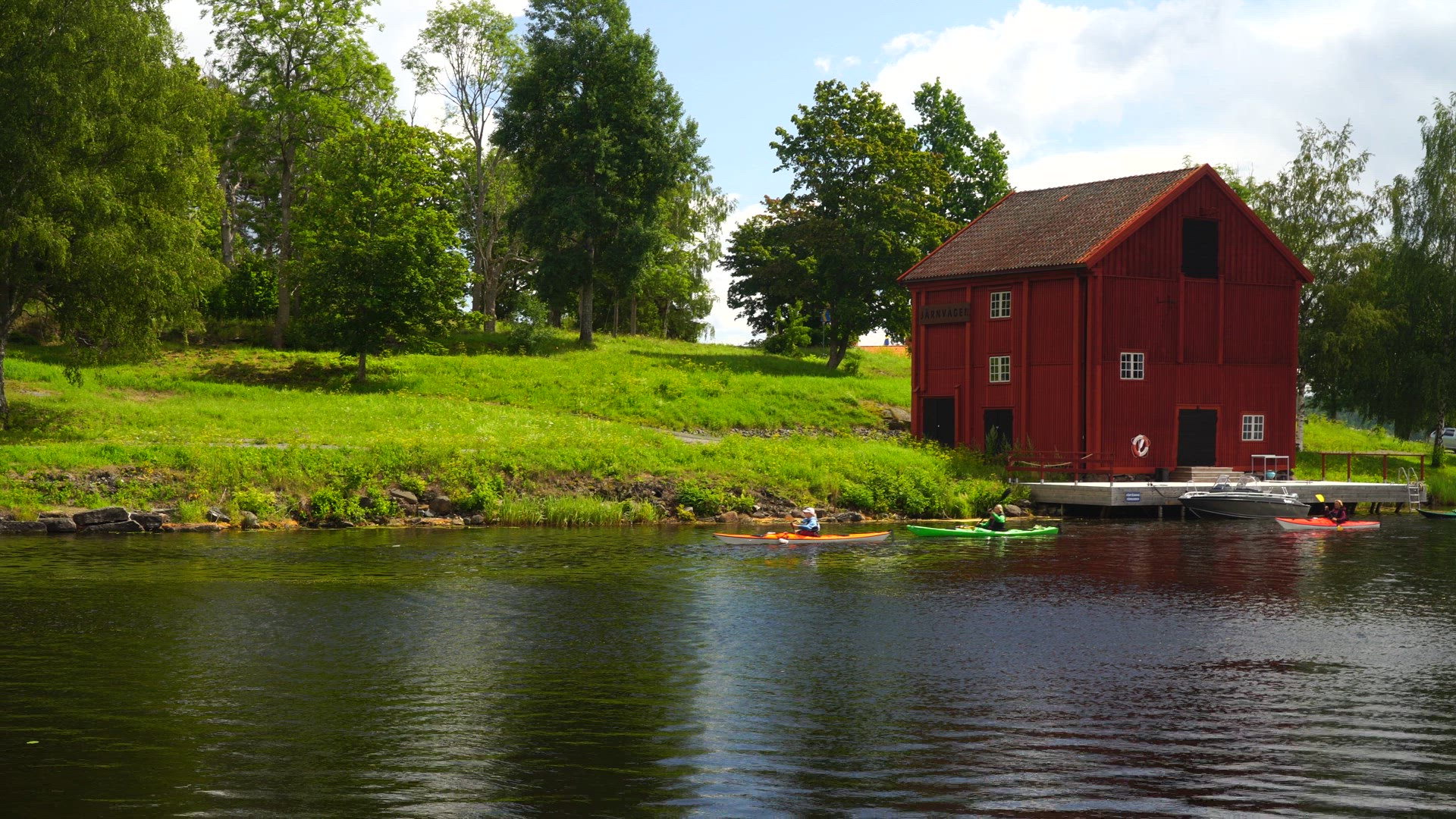 seniors paddling kayaks in Borgvik - Värmland