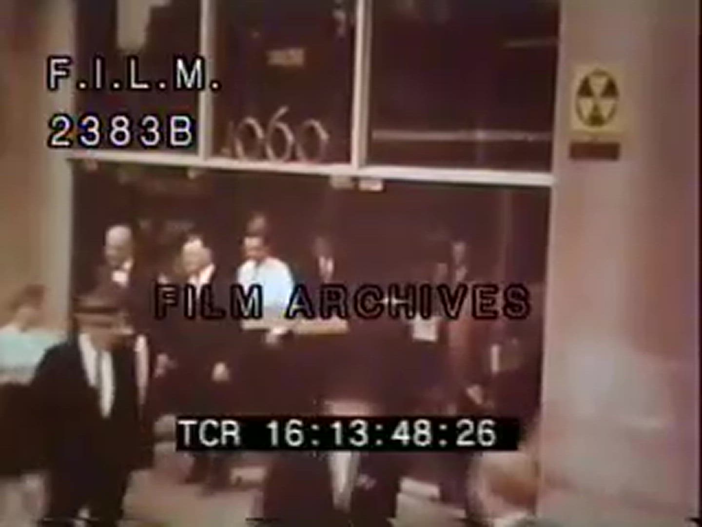 VINTAGE EMPLOYEES LEAVE WORK USA (1920s - 1960s)