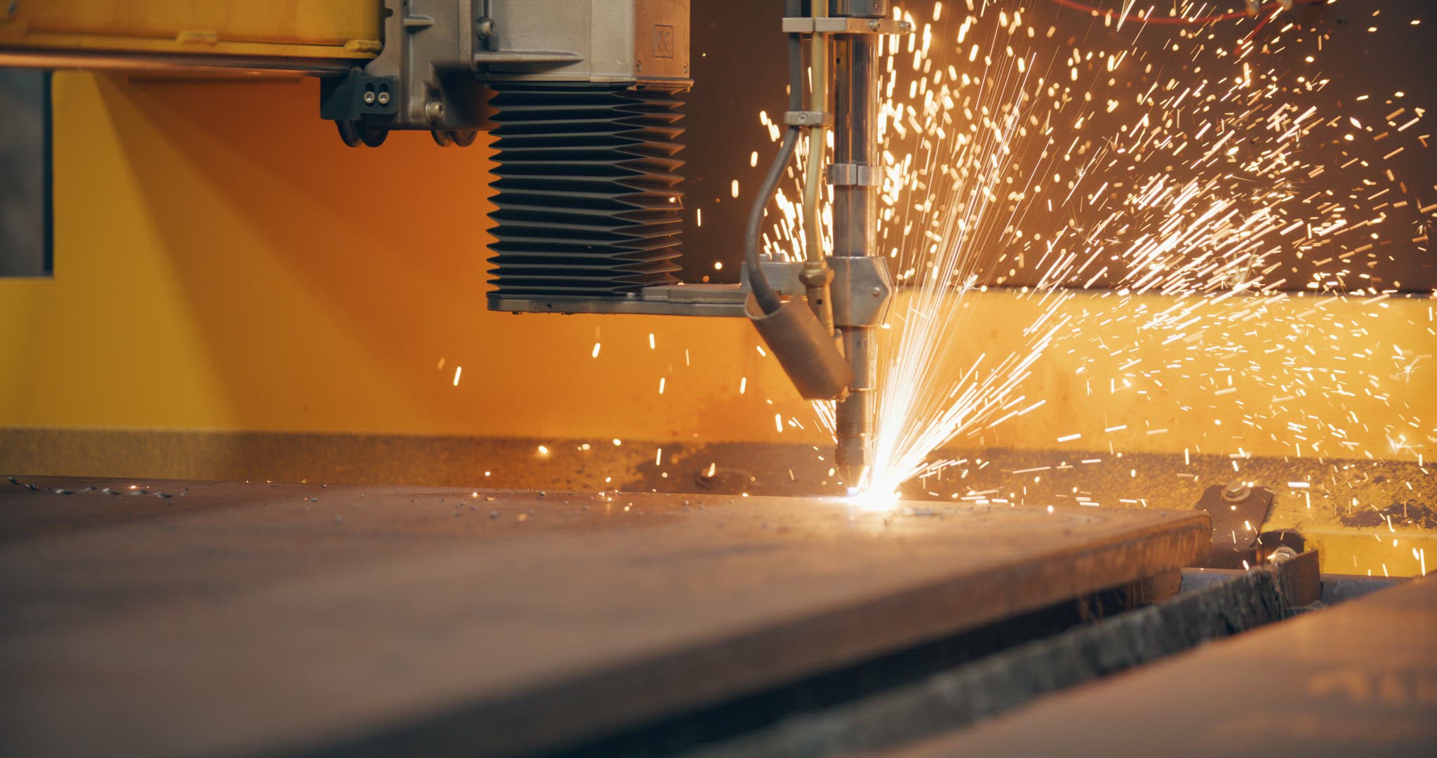 Cutting Metal CNC Sparks