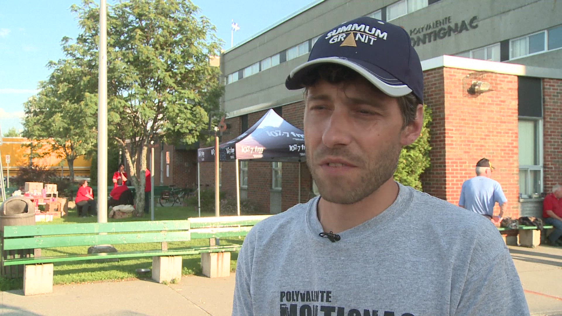 Canada: residents anxiously wait to return to their homes