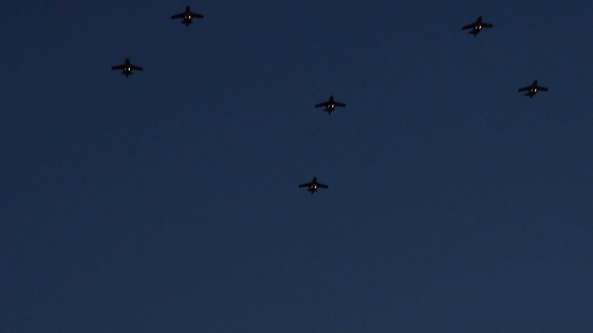 flying in christmas tree formation - sk60