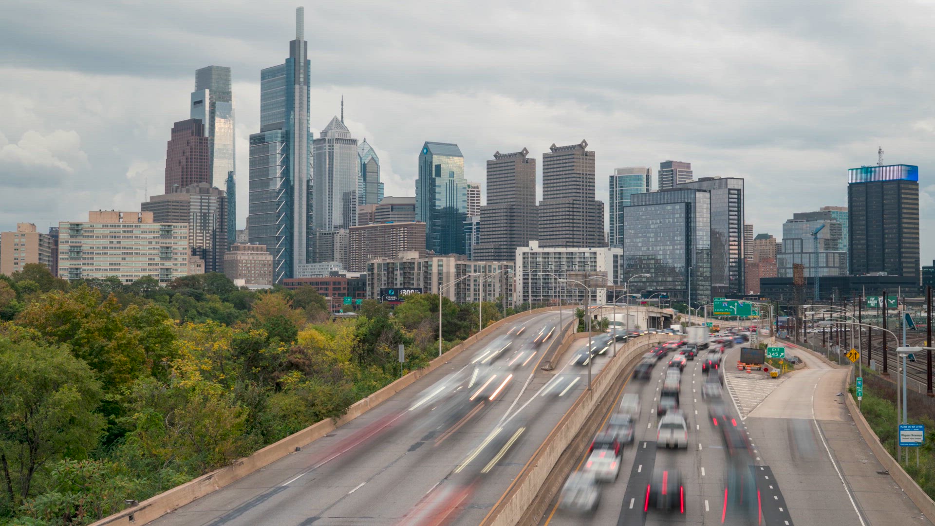 Time lapse of the skyline of Philadelphia
