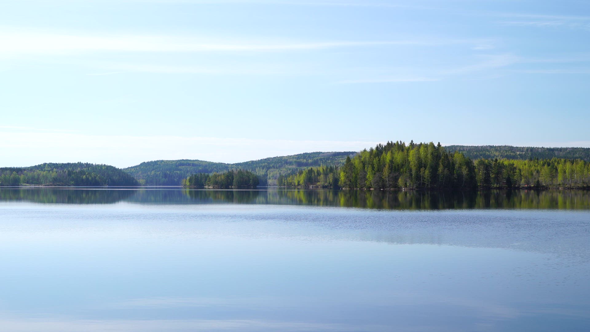 lake - bright as a mirror - gloassy - mirror-like - 1.MP4