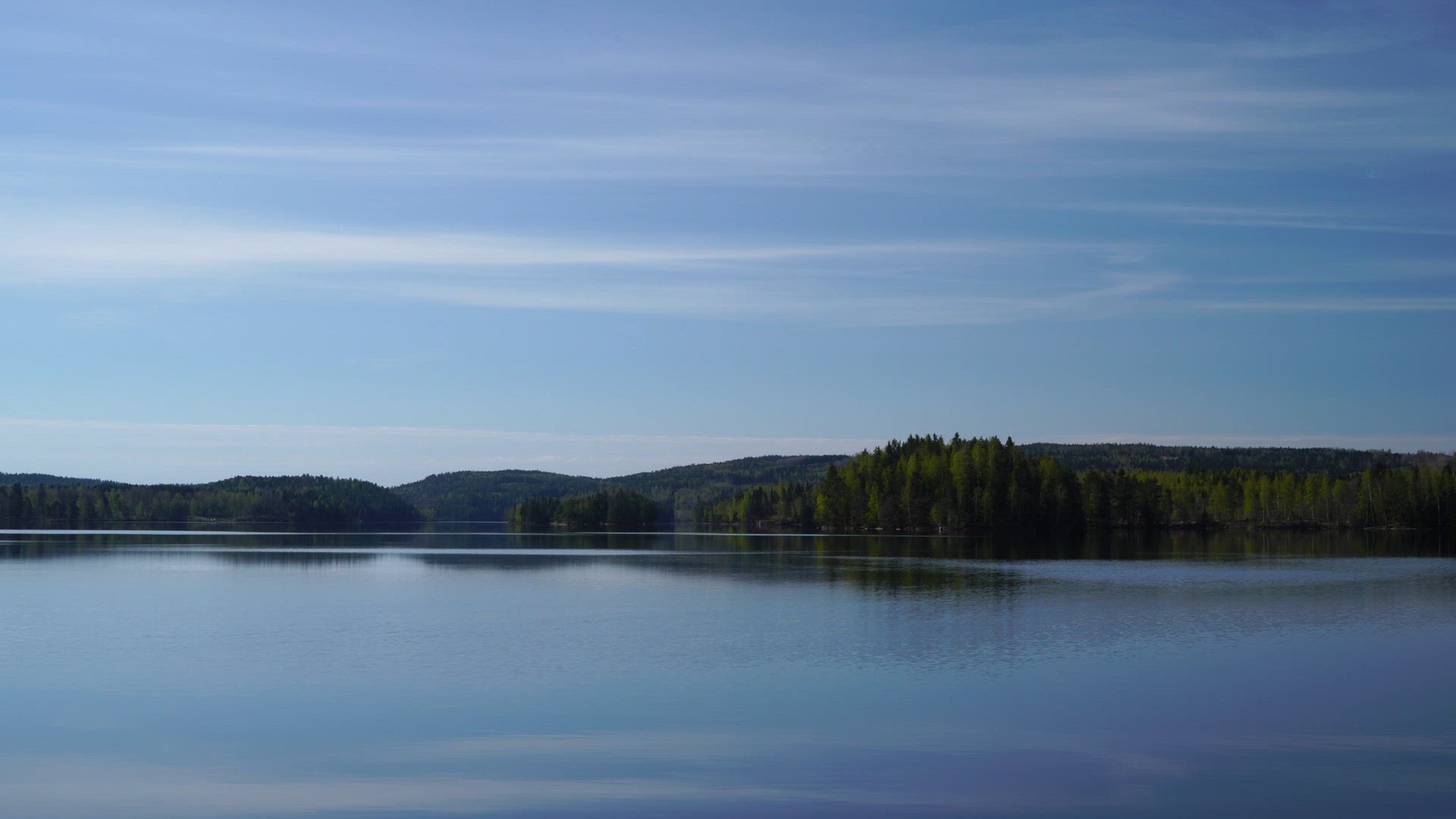 lake - bright as a mirror - gloassy - mirror-like - glassy - 1.MP4