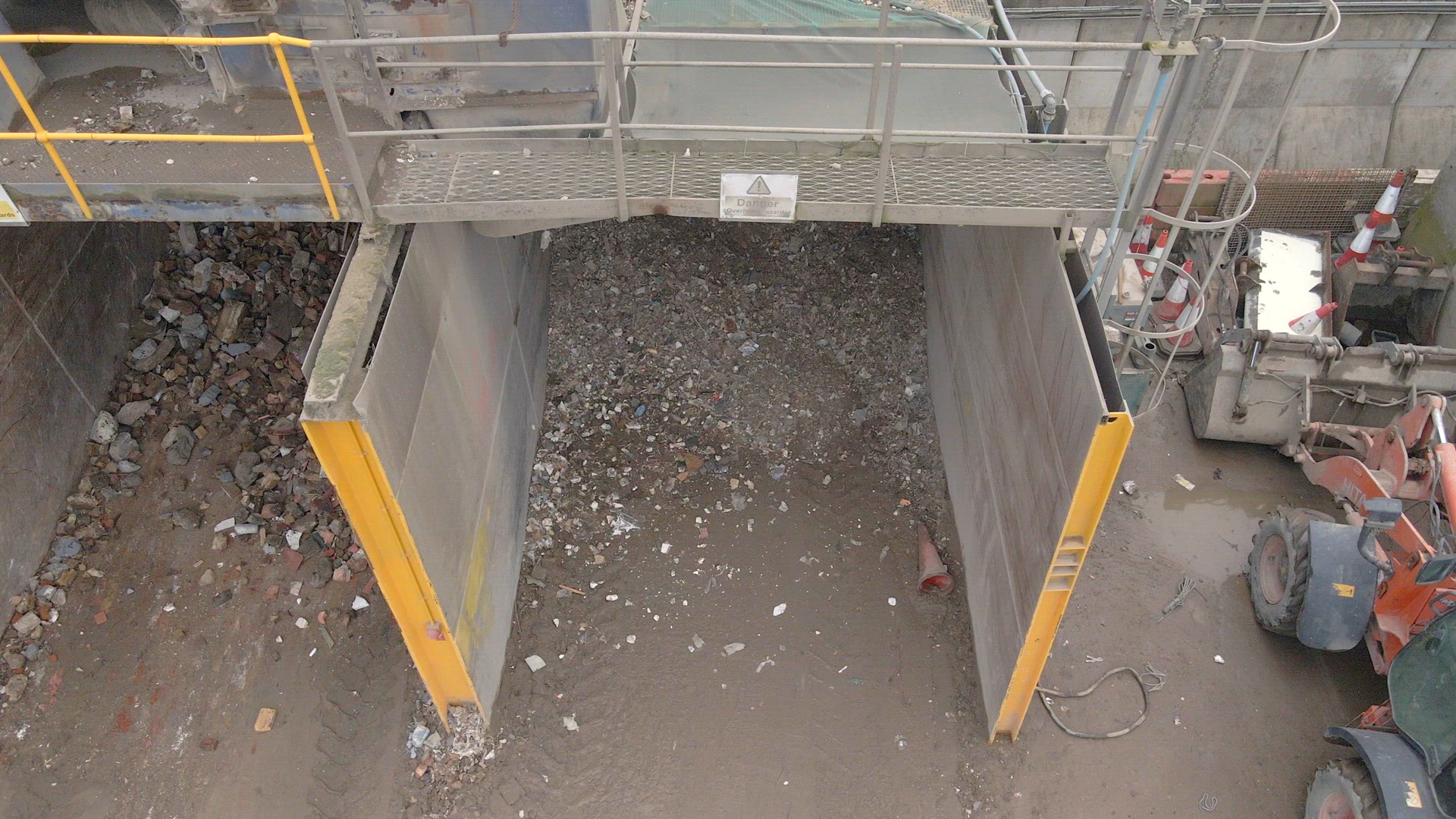 Waste Recycling Plant Processing Into Separate Hoppers