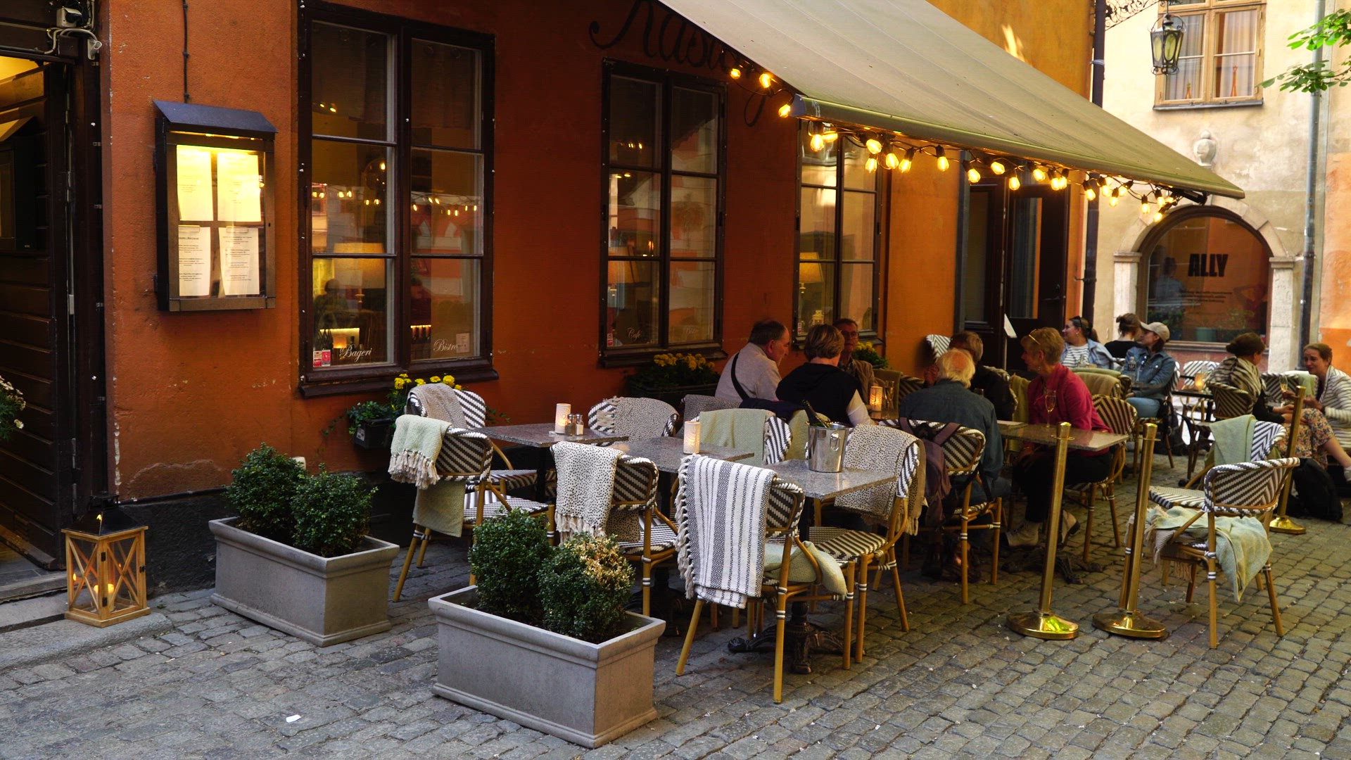 outdoor restaurant in Old Town - Stockholm.mp4