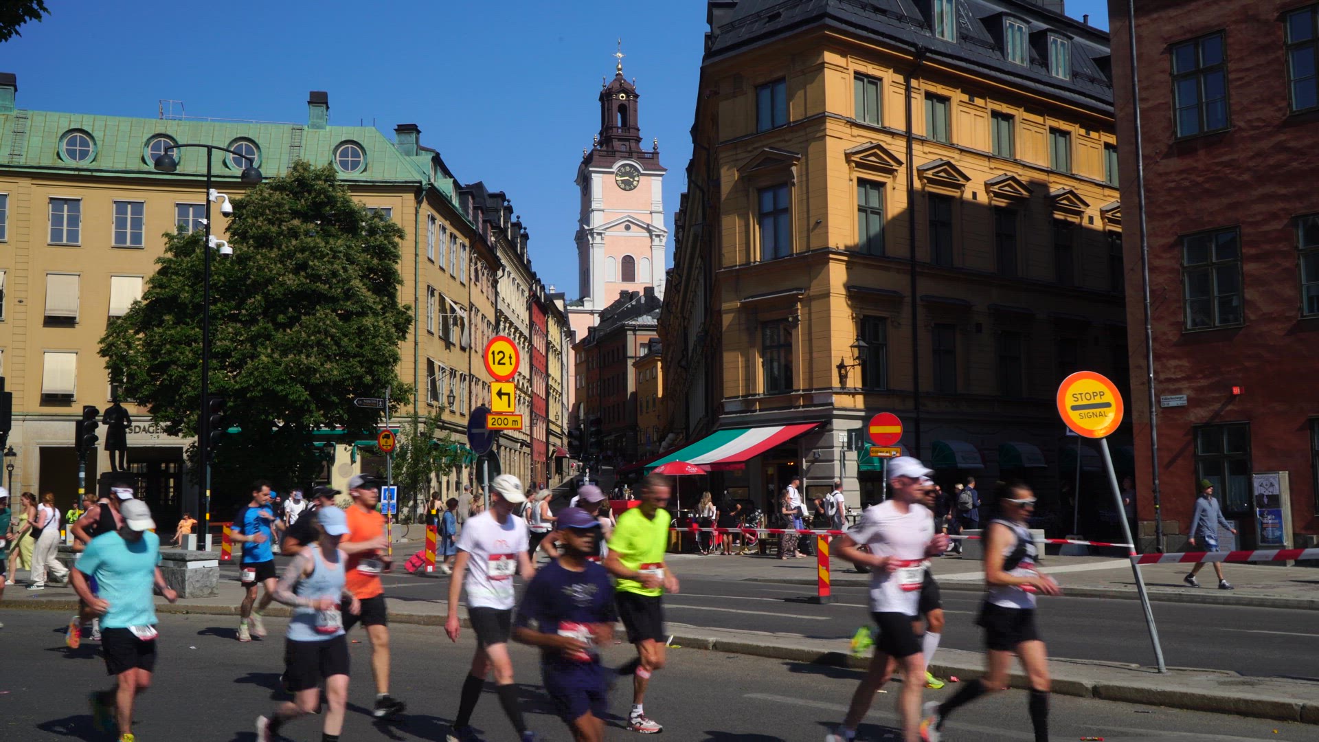 Stockholm Marathon - 2024 - Storkyrkan.mp4
