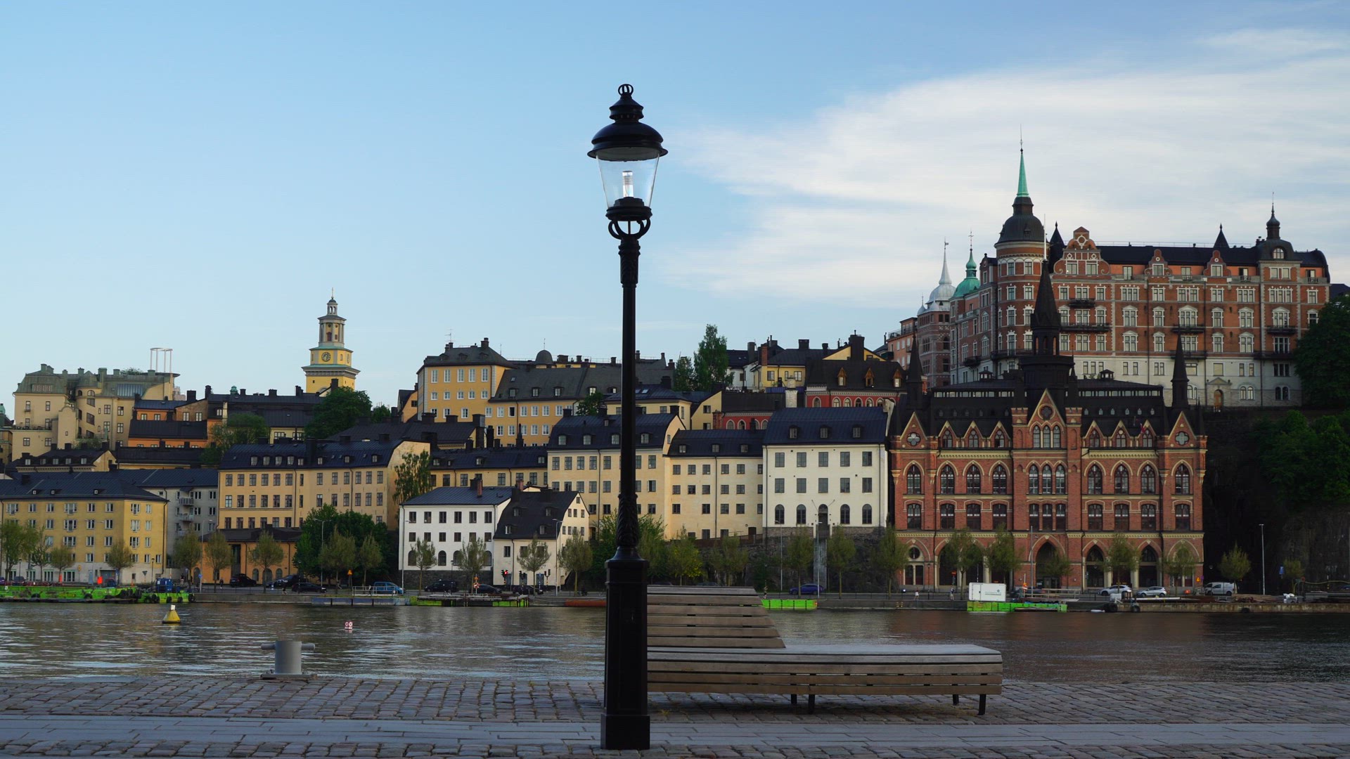 Mariaberget - view from Riddarholmen - no people - empty bench.mp4