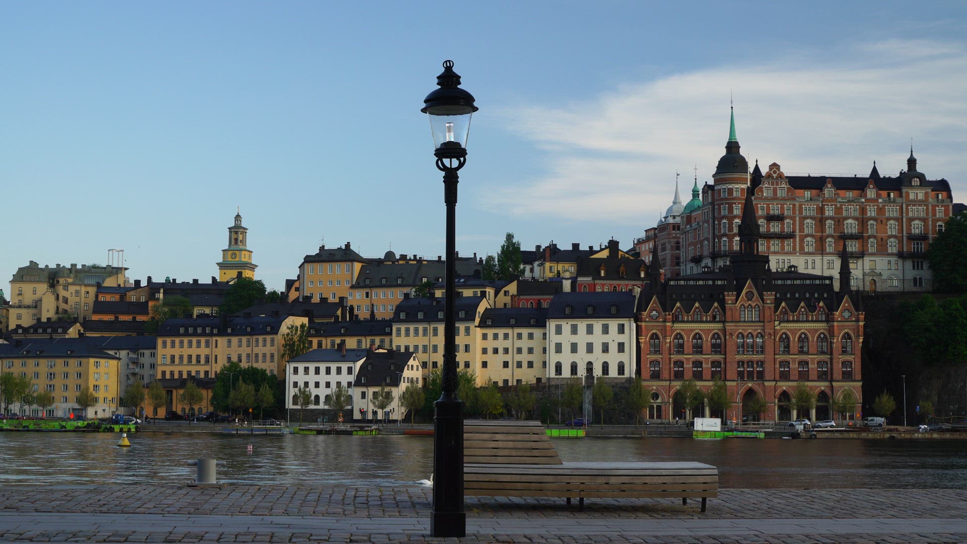 Mariaberget - view from Riddarholmen - dove.MP4