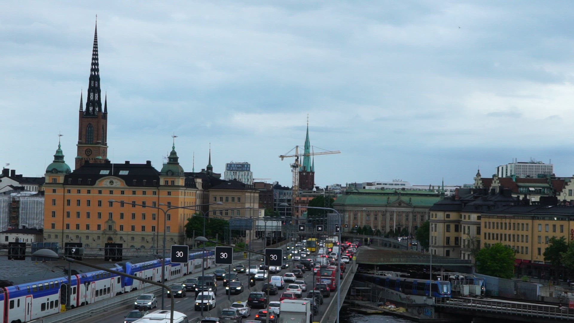 rush hour central Stockholm - slomo.mp4