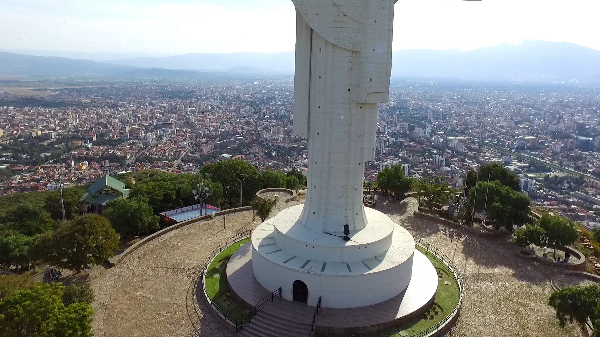 Cristo de la Concordia 01 ProRes HQ25.mov