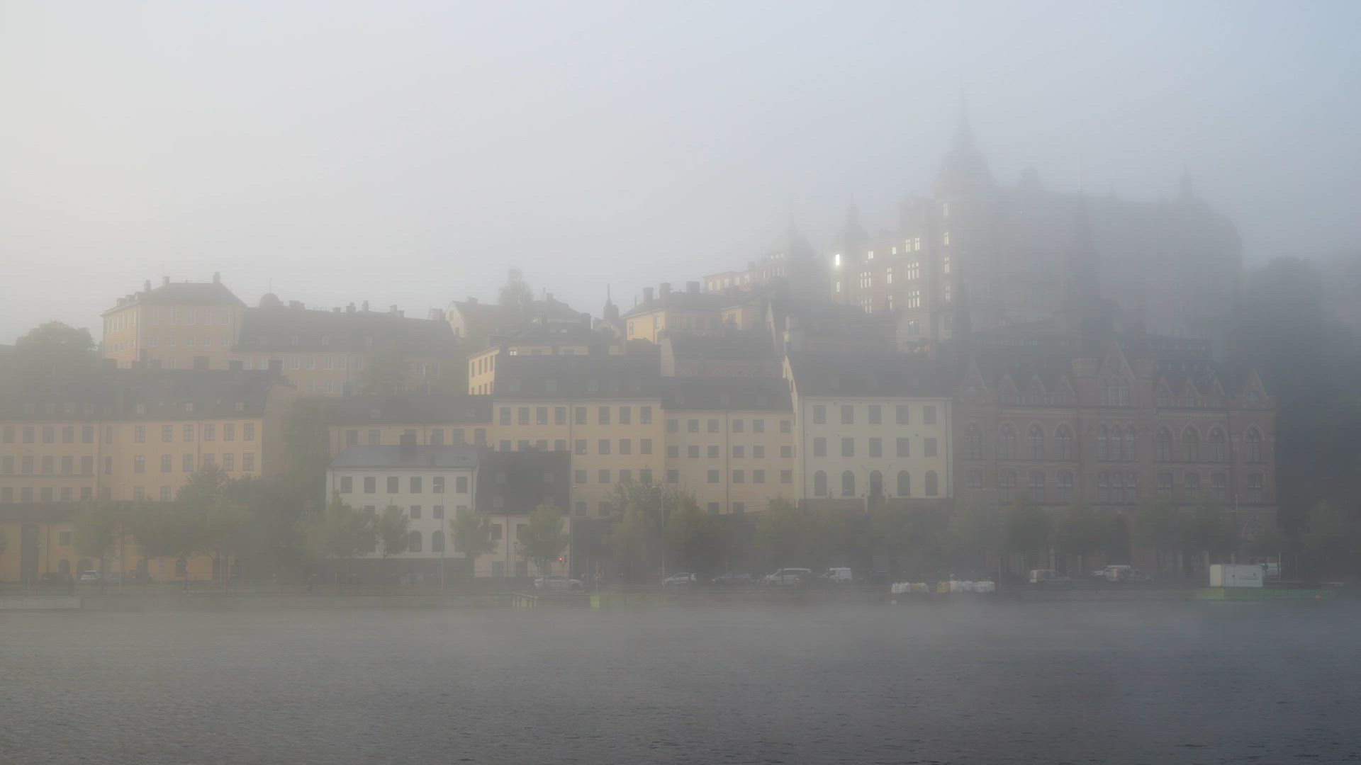 Misty morning - Mariaberget - Stockholm.MP4