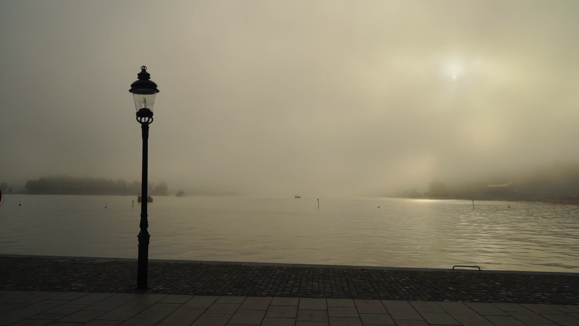 foggy morning on Skeppsbron - people walking.MP4