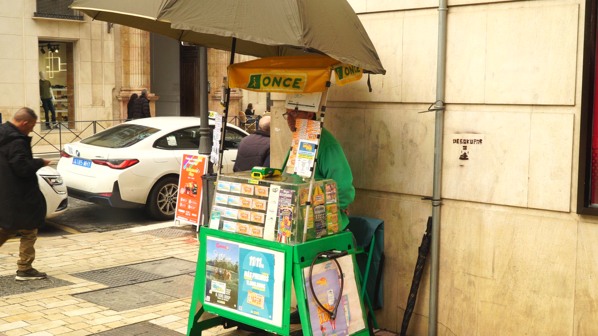 lottery vendor - Malaga.mp4