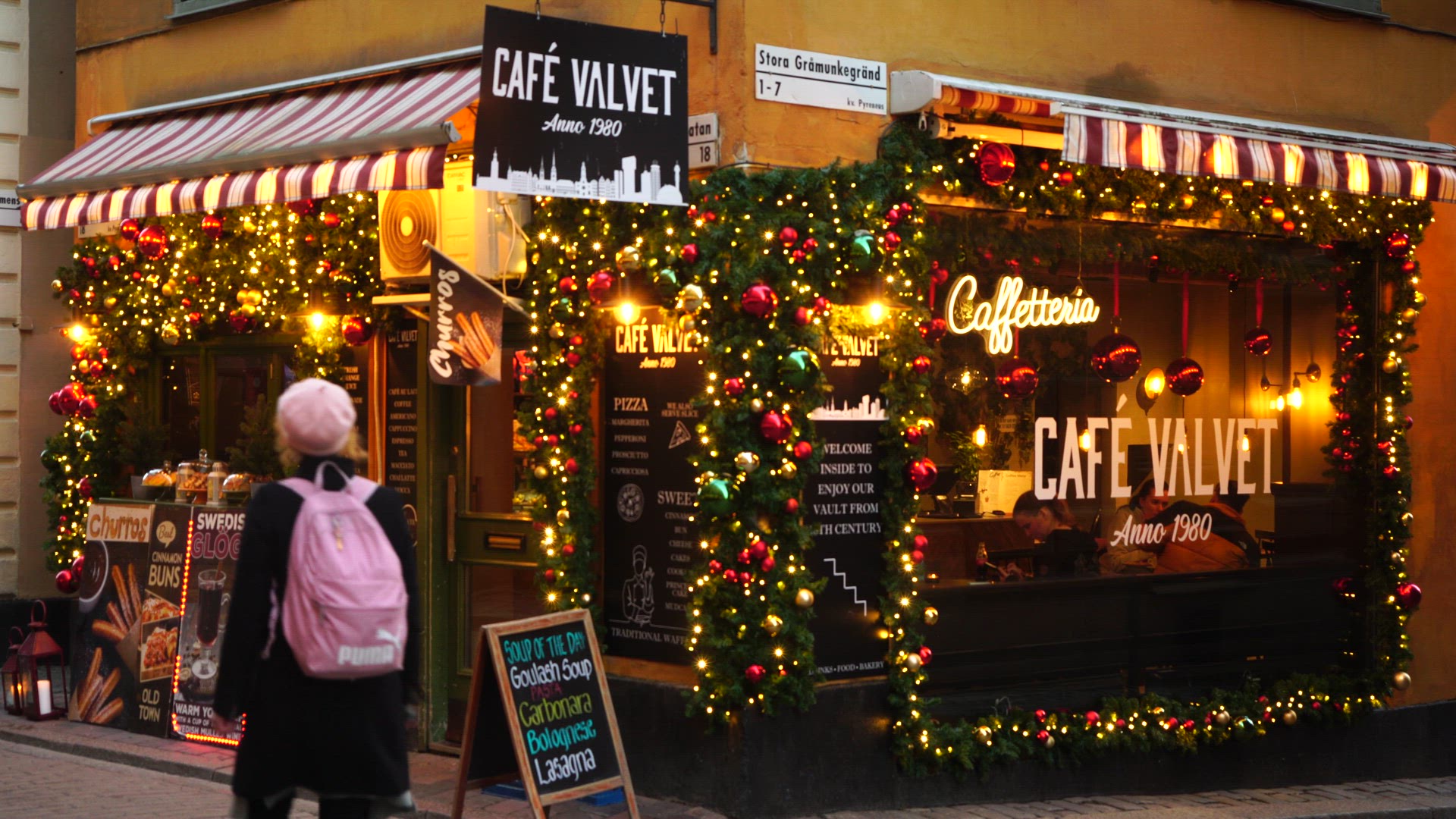 christmas decorated Cafe - 1.MP4