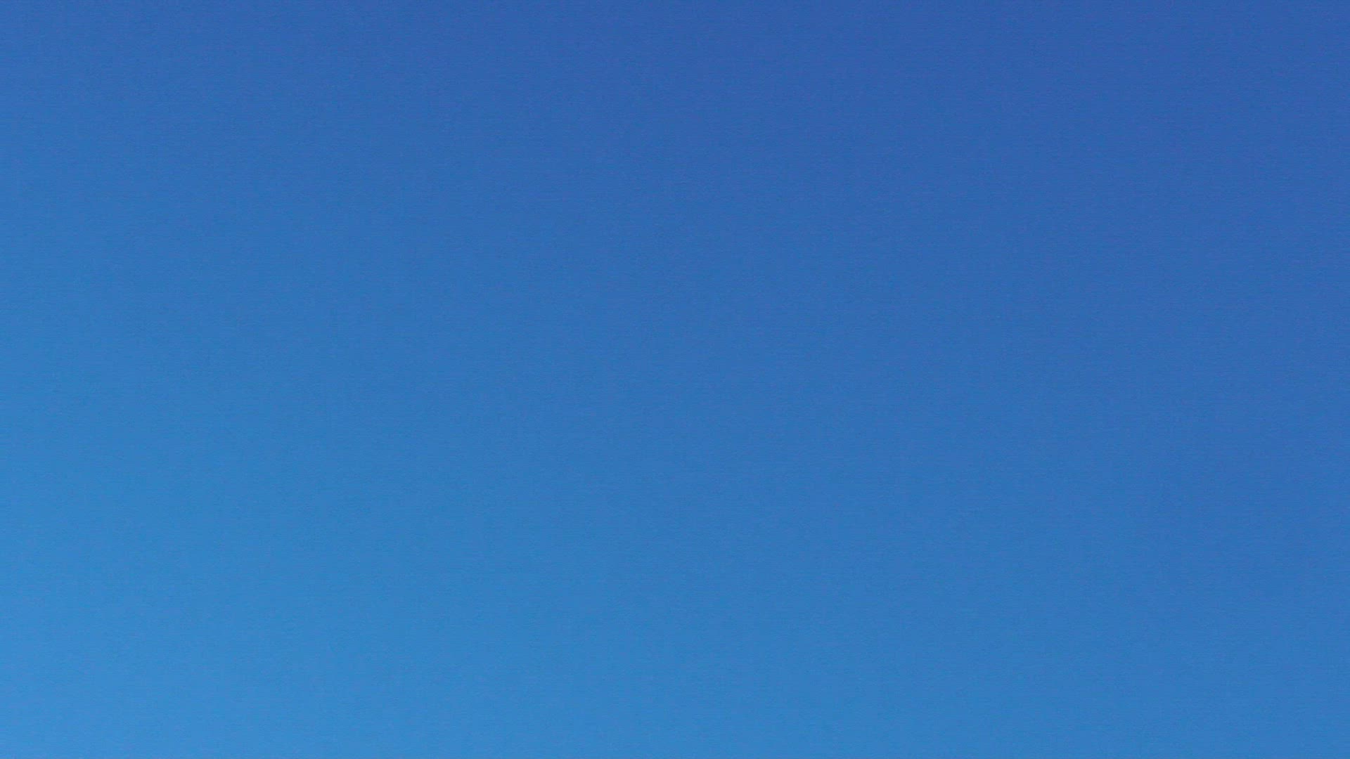 flying in christmas tree formation over Stockholm.mp4