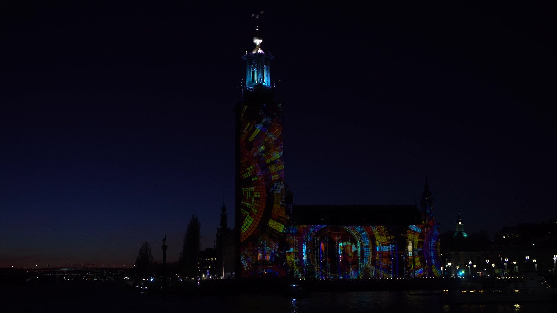 Nobel Week Lights - projections of City Halls facade - 1.MP4