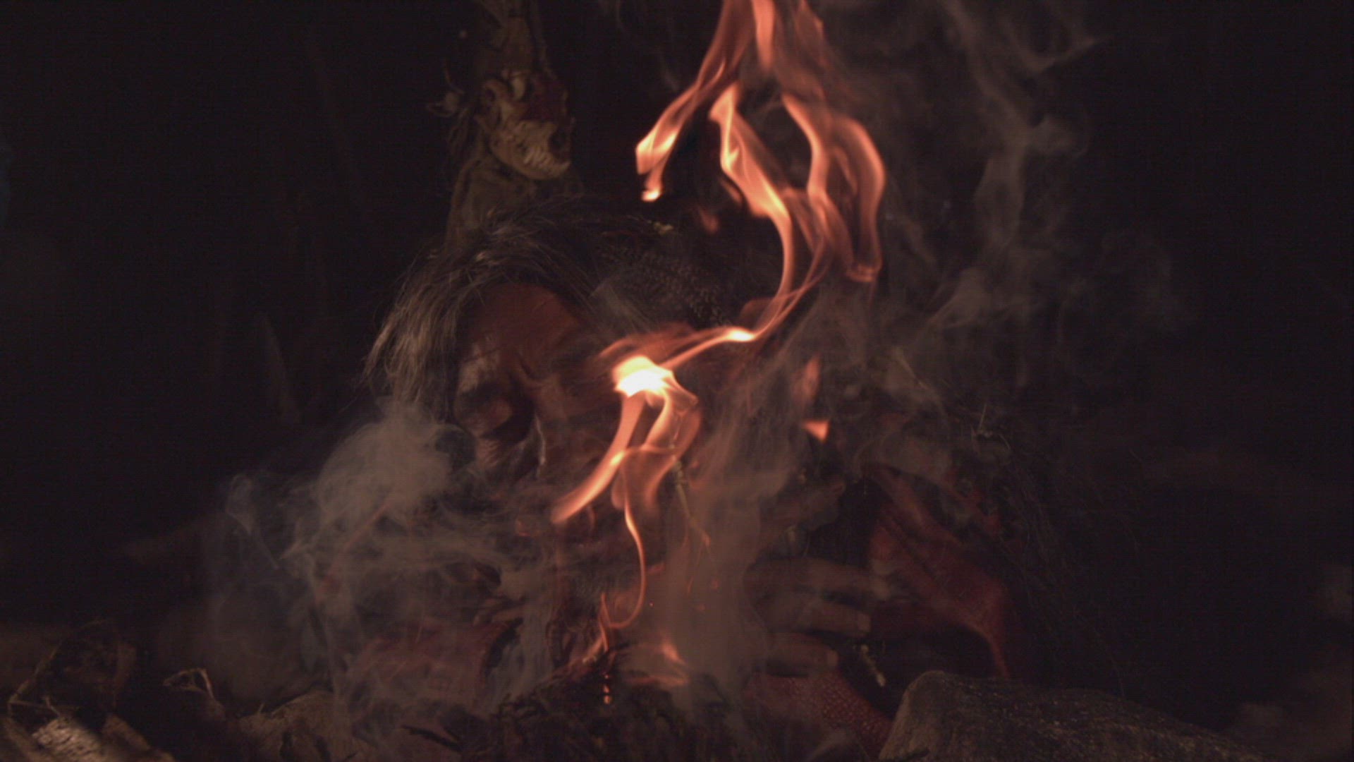 nomadic hunter building fire
