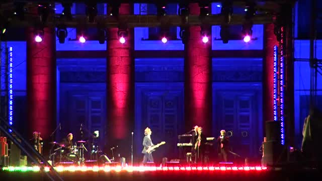 The artists on stage 