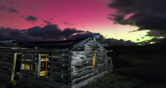 Old Cabin Northern Lights 4K