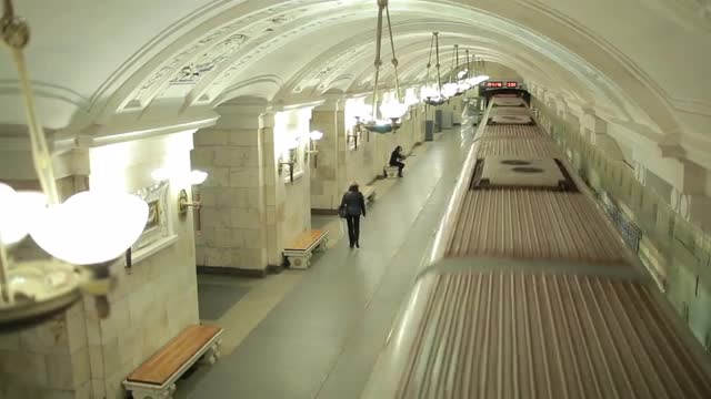 Train runaway to the tunnel.