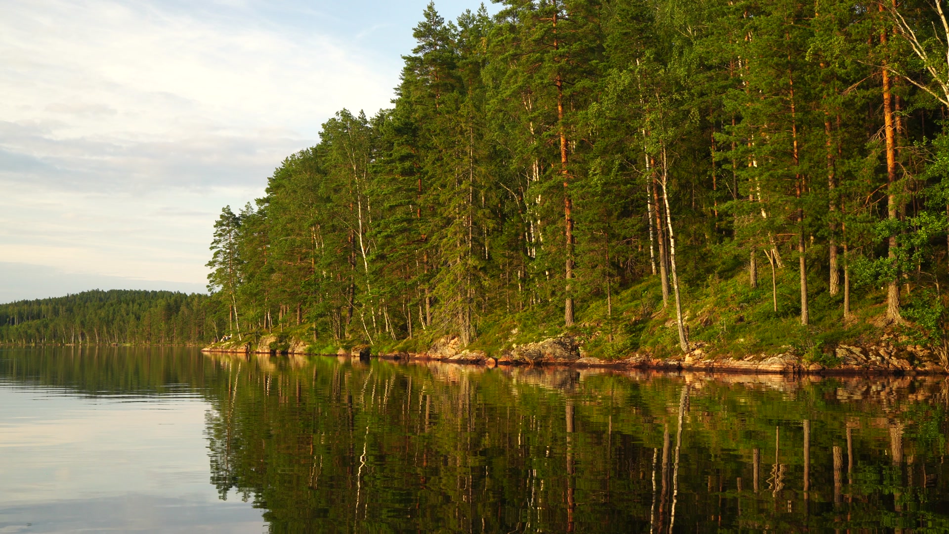 pov - boat - lake.mp4