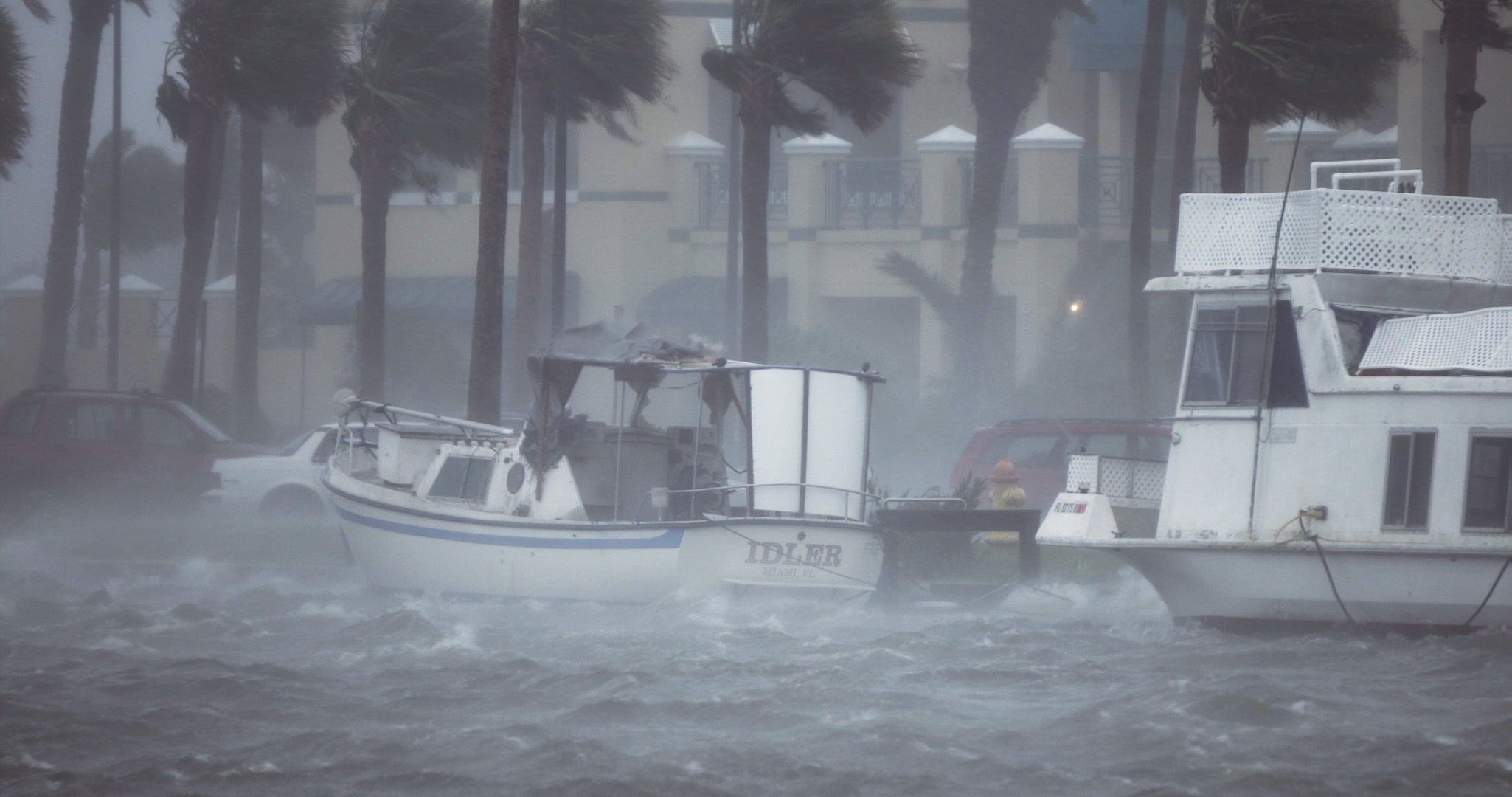 Intense winds, waves, two boats in marina, Hurricane Matthew, Florida, Category 4, 2016, 4K
