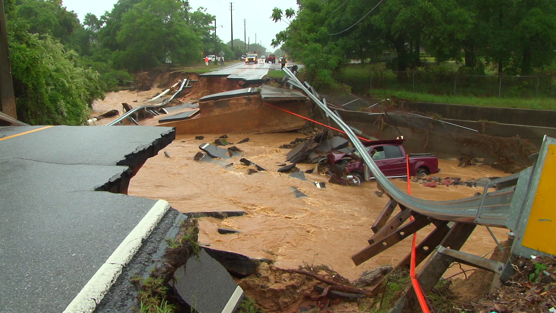 Super Typhoon Haiyan, road washed away, truck
