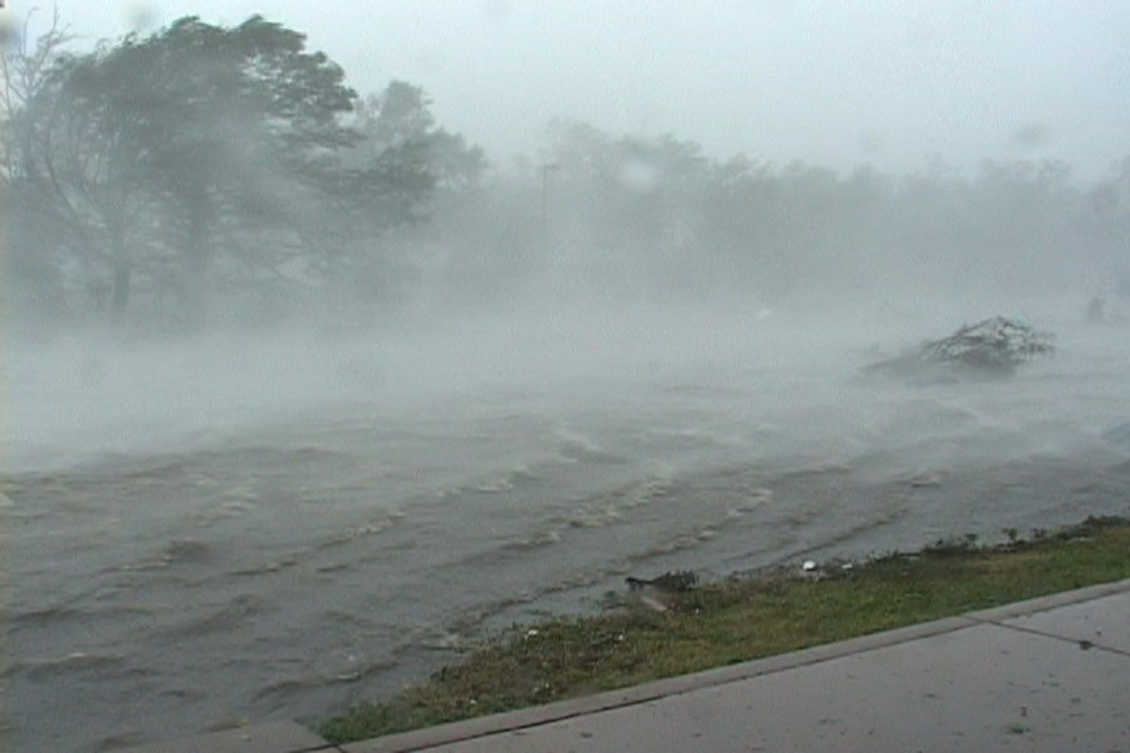 Storm surge and intense wind increase as Katrina moves onshore