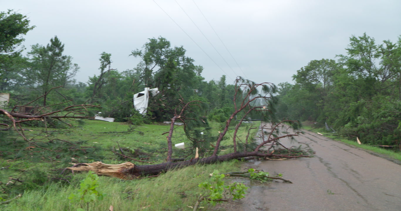 Tornado aftermath, damage, Texas