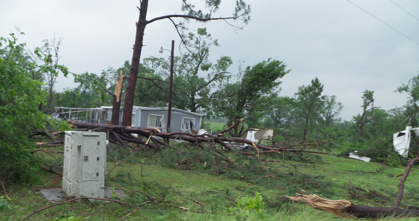 Tornado aftermath, damage, Texas